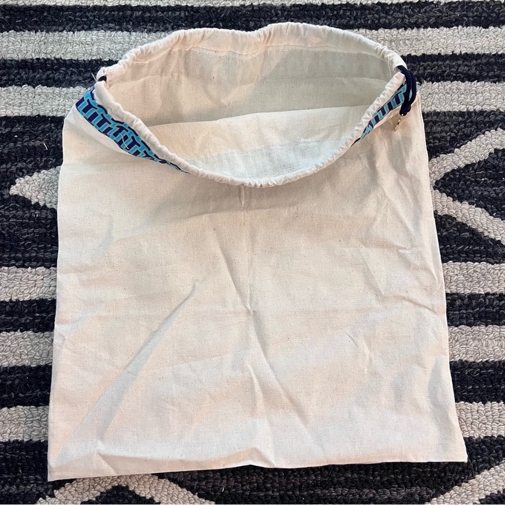 Tory Burch dust bag - Picture 2 of 3